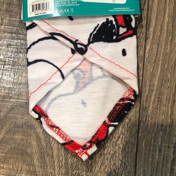 NEW Pet Peanuts Snoopy Bandana in Red and White - Picture 4 of 4